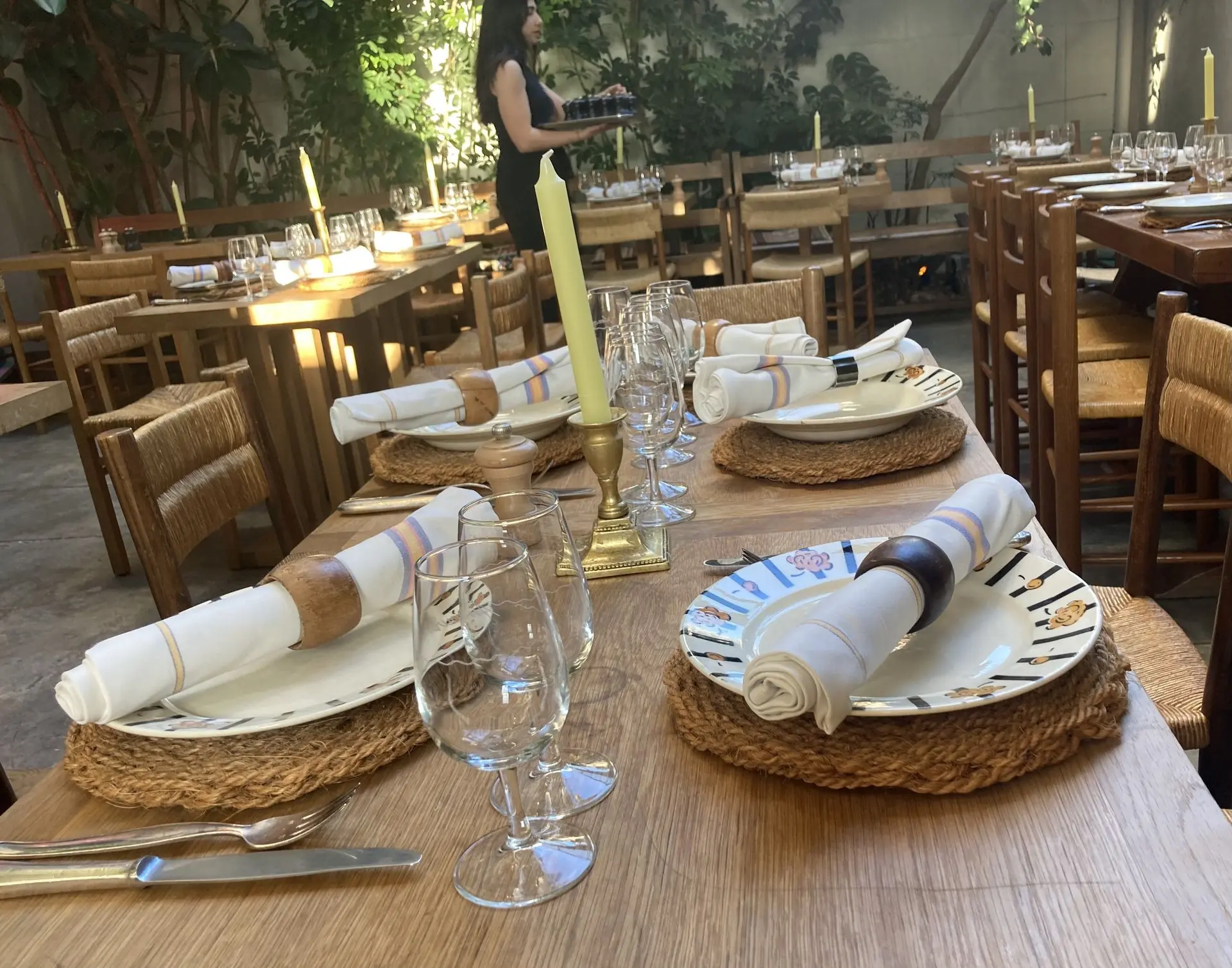 set de table rond scourtin scourtinerie hotel amour nice