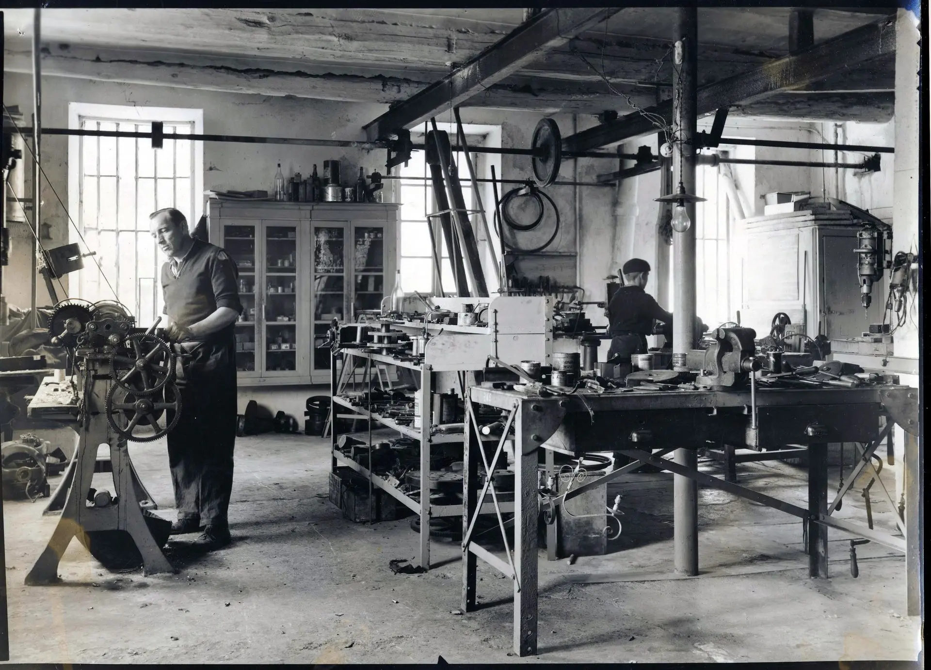 photo ancienne scourtinerie forge