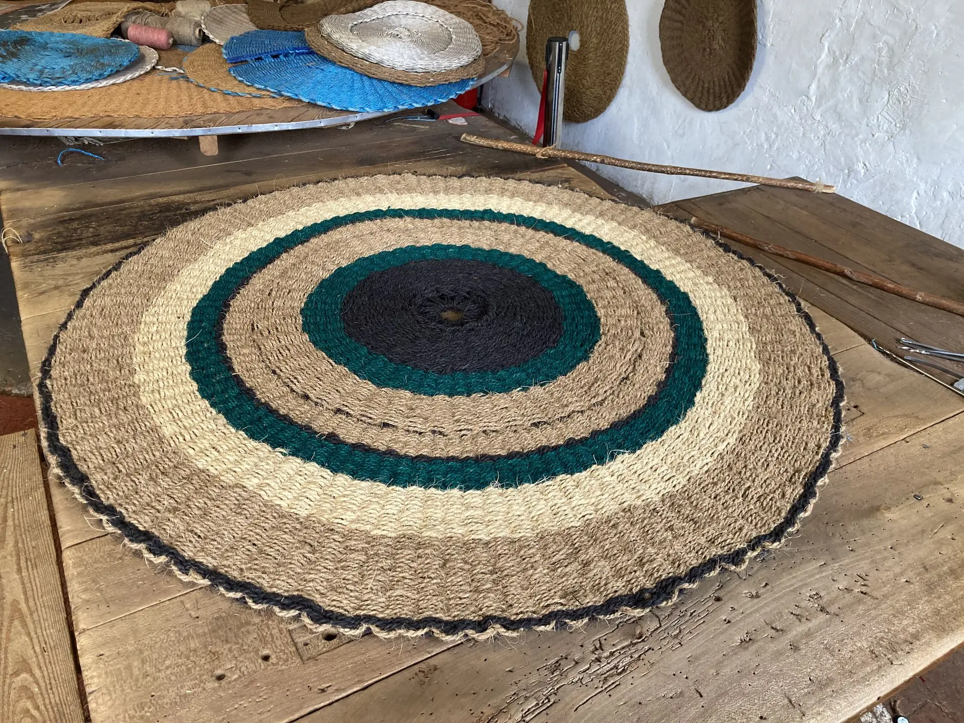 scourtin tapis rond sur mesure scourtinerie made in france