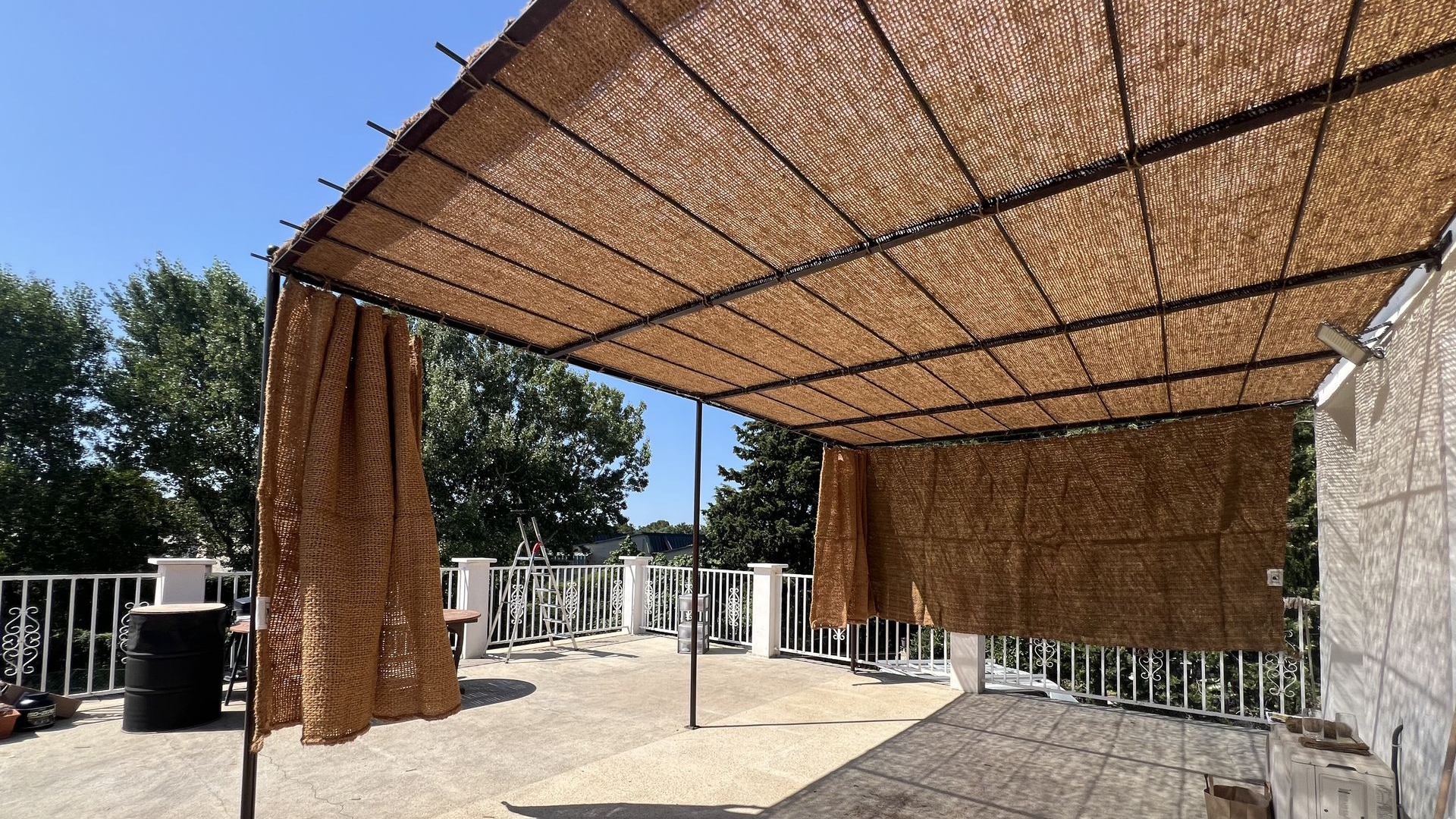 scourtinerie ombrière pergola toile coco ombrage voile pergola