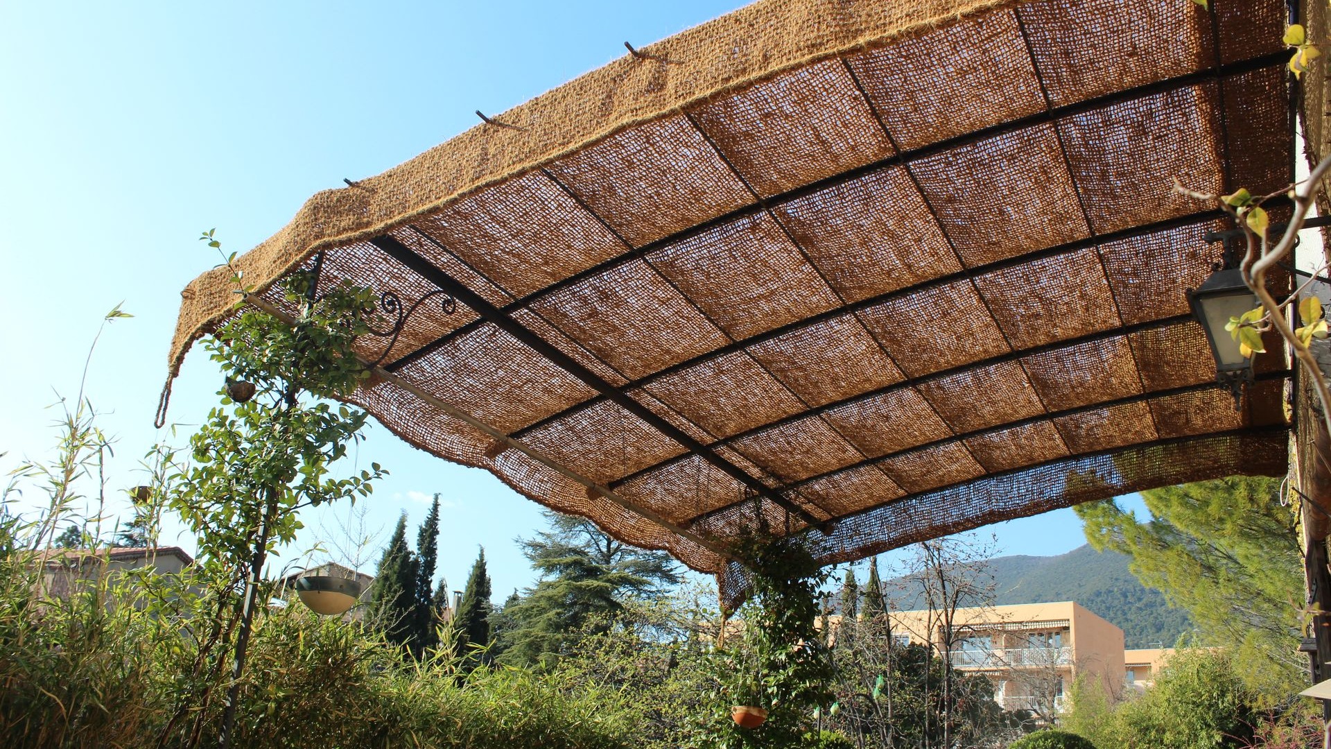 scourtinerie ombrière pergola toile coco ombrage voile pergola