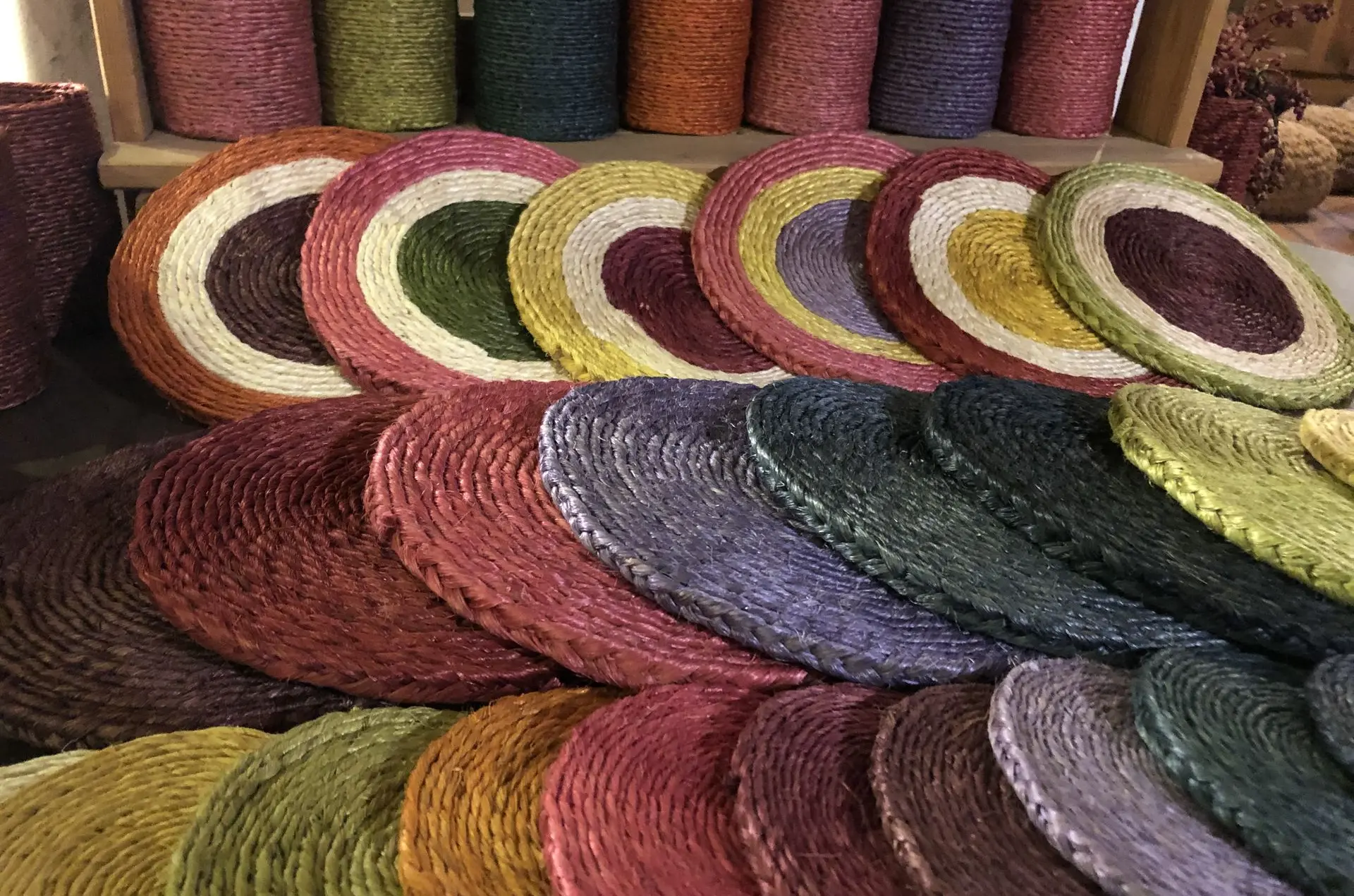 dessous de plat fibre de bananier scourtinerie vimala welfarecentre
