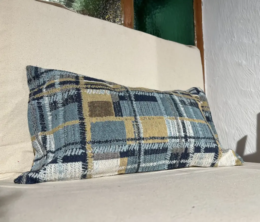 Natural Cushion 30x50 cm – Comfort