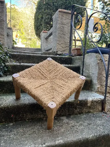 [BTK-COCO-TABOURET-NATUREL] Natural Stool – Wild Wood from Kerala & Coconut Fiber Weaving
